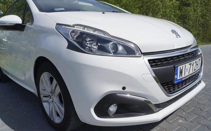 Peugeot 208 cena 35500 przebieg: 100000, rok produkcji 2018 z Warszawa małe 742